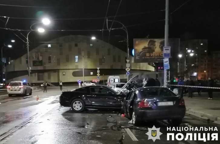 Два легковики не розминулися на дорозі