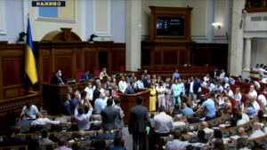 Нардепам підвищили зарплати, але житло вони досі орендують за державний кошт