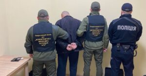 Директор філії ГП намагався провезти "начинений" павербанк у колонію