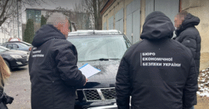 У Чернівцях виявили схему з 22 автомобілями, які були ввезені під виглядом ''гуманітарної допомоги''