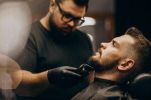 Борода як не просто стиль: причини, чому чоловіки її вирощують