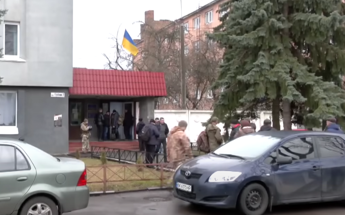 Чоловікам надається остання можливість вирішити питання з ТЦК дистанційно