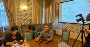 Віктор Палас узяв участь в обговоренні оборонних ініціатив у Львівській облраді, підкресливши важливість кожного дрона