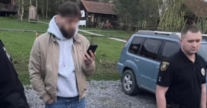 На базі відпочинку поблизу Львова чоловік здійснив постріли у двох осіб