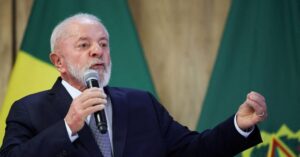 Літак президента Бразилії Лули да Сілви пробув 4 години в аеропорту "Внуково" в Москві