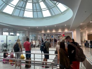 Аеропорти поблизу України: швидкі та безпечні способи подорожування