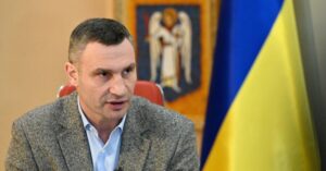 У Києві розгорівся скандал: Кличко ''підтримує своїх'' після вечірки з алкоголем у День жалоби