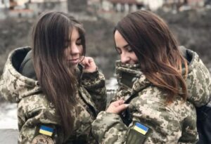 Чи має чоловік право на відстрочку від мобілізації, якщо його дружина служить у ЗСУ