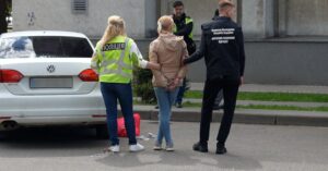 У Сумській області затримали жінку, яка намагалася продати свою дитину