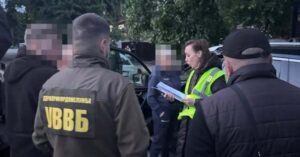 Нелегальні шляхи замість карт: вчителька географії створила схему переправлення ухилянтів за кордон