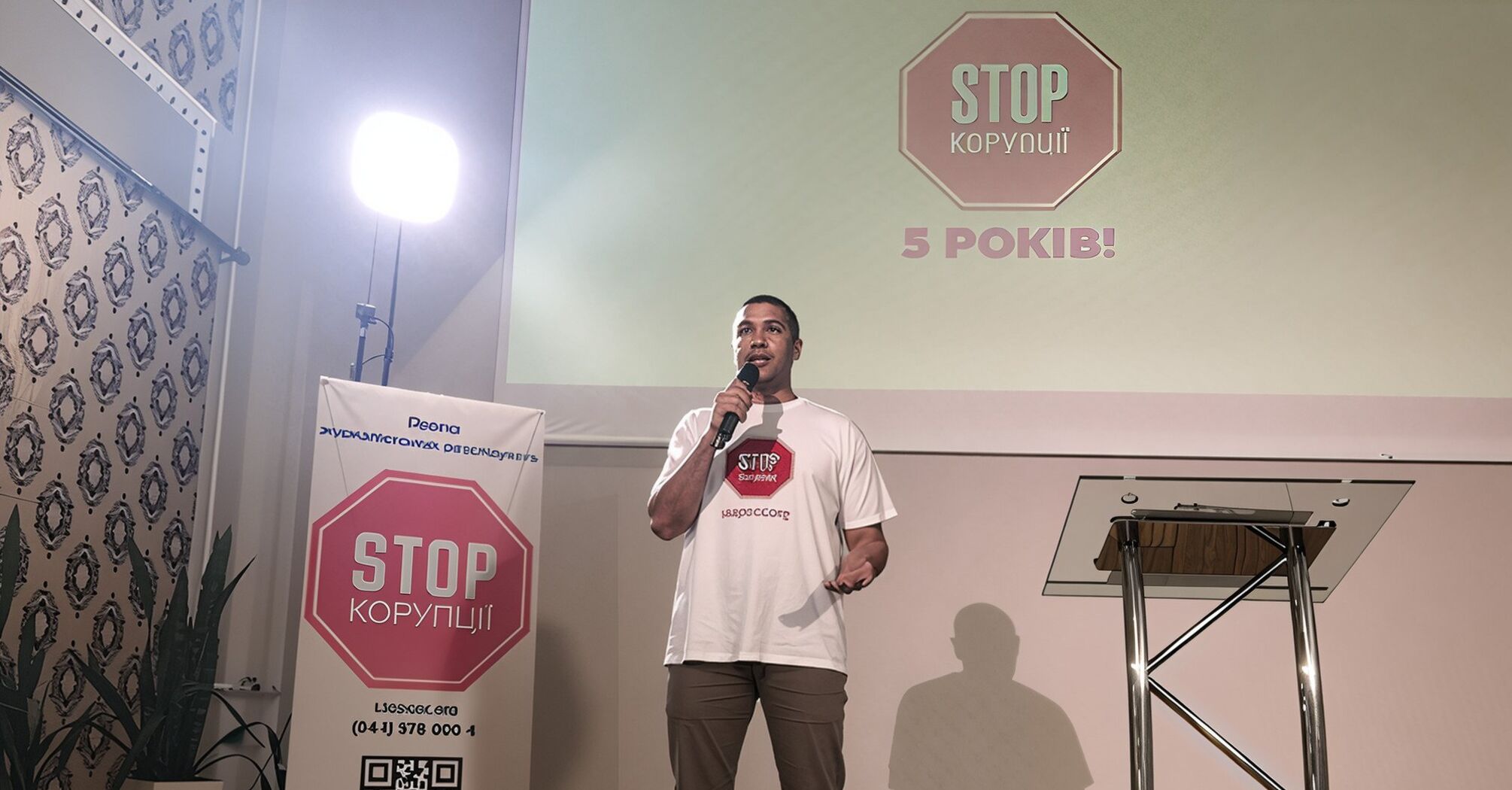Щиро вітаємо з іменинами відданого борця за правду та волю – Юрія Заворотного!