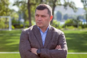 Поворозник, використовуючи підтримку військових, готує нові схеми для привласнення коштів - ЗМІ