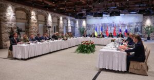 Умови мирного врегулювання від України: інформація про меморандум на переговорах у Туреччині