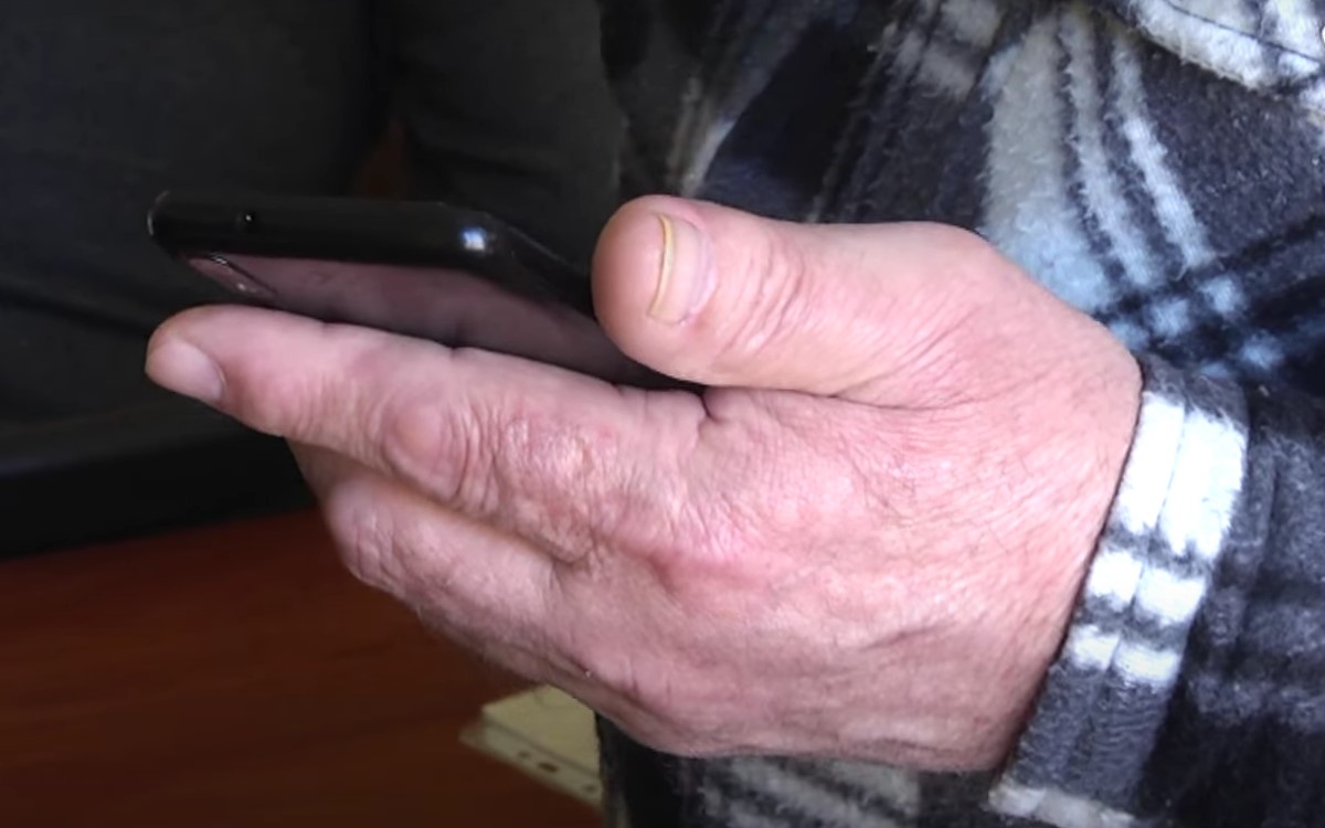 Пенсіонери звернулися до Vodafone з проханням про пільговий тариф: чи зменшать високі ціни