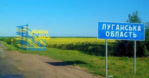 ВПО, соцмережі та волонтерка: передвиборча кампанія луганських депутатів розпочинається в тилу