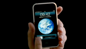 Складний iPhone може з'явитися вже у 2026 році: Apple готує запуск