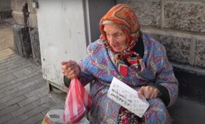 Приречені на бідність у старості: які українці залишаться без пенсії