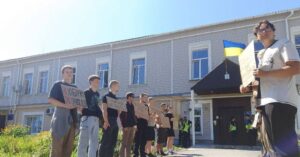 ''Сором тим, хто краде у військових'': перенесли засідання у справі майора, що наживався на продажу продуктів з навчального центру ЗСУ