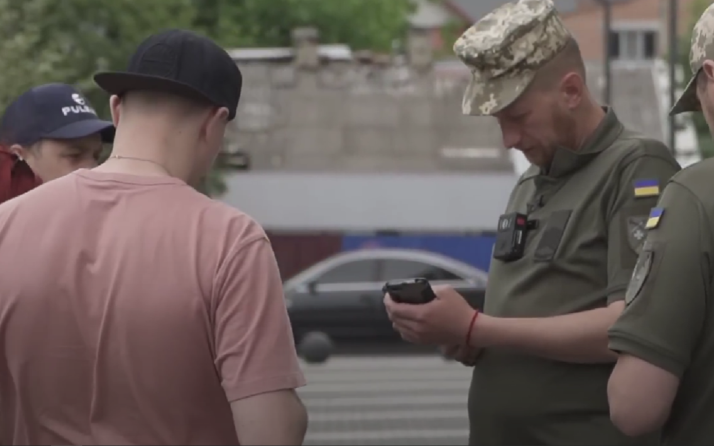 Швидка мобілізація: що чоловікам слід знати про 25-річних