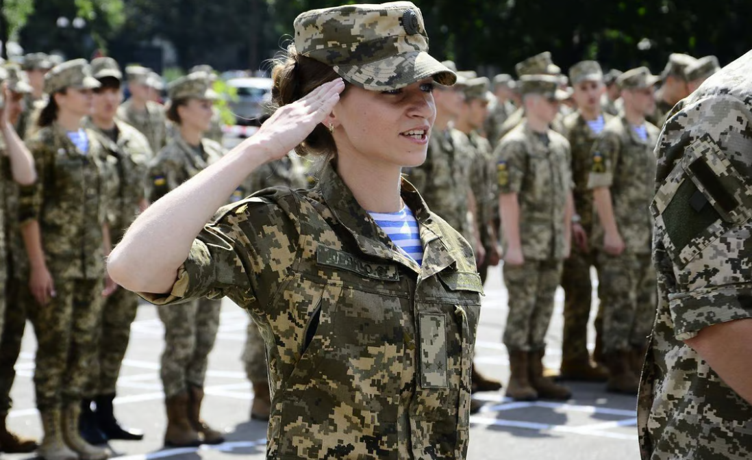 Автоматичний облік: які жінки потраплять "під контроль" ТЦК