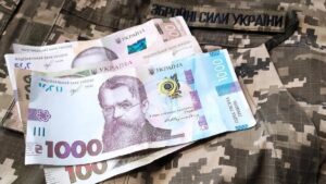 Не тільки "на нулі": військовим планують значне підвищення зарплат - хто підпаде під зміни