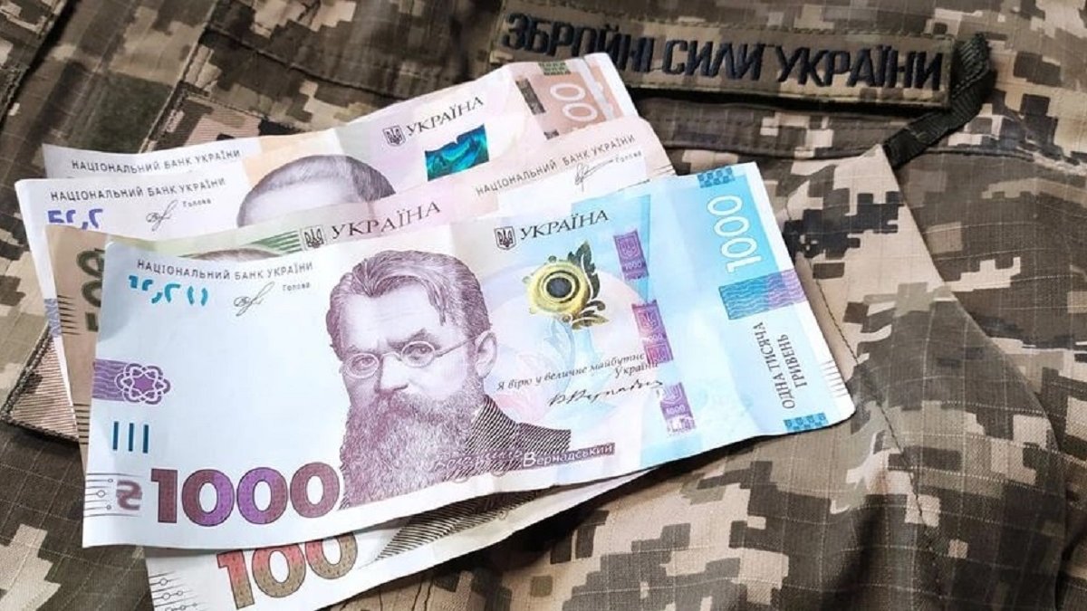 Не тільки "на нулі": військовим планують значне підвищення зарплат - хто підпаде під зміни