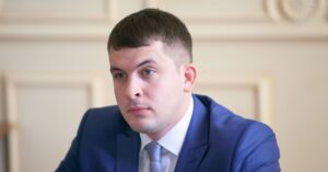 Суд не погодився на усунення з посади керівника апарату КМДА, підозрюваного у справі на 1,3 млн грн