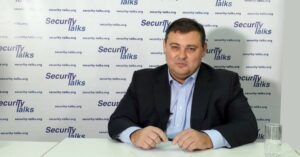 У Києві ДБР провело обшук у помешканні колишнього глави СЗР Валерія Кондратюка