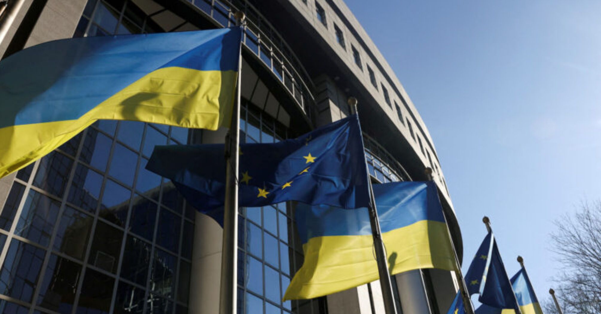 Європа розробляє фінансовий механізм для України на суму 130 мільярдів євро