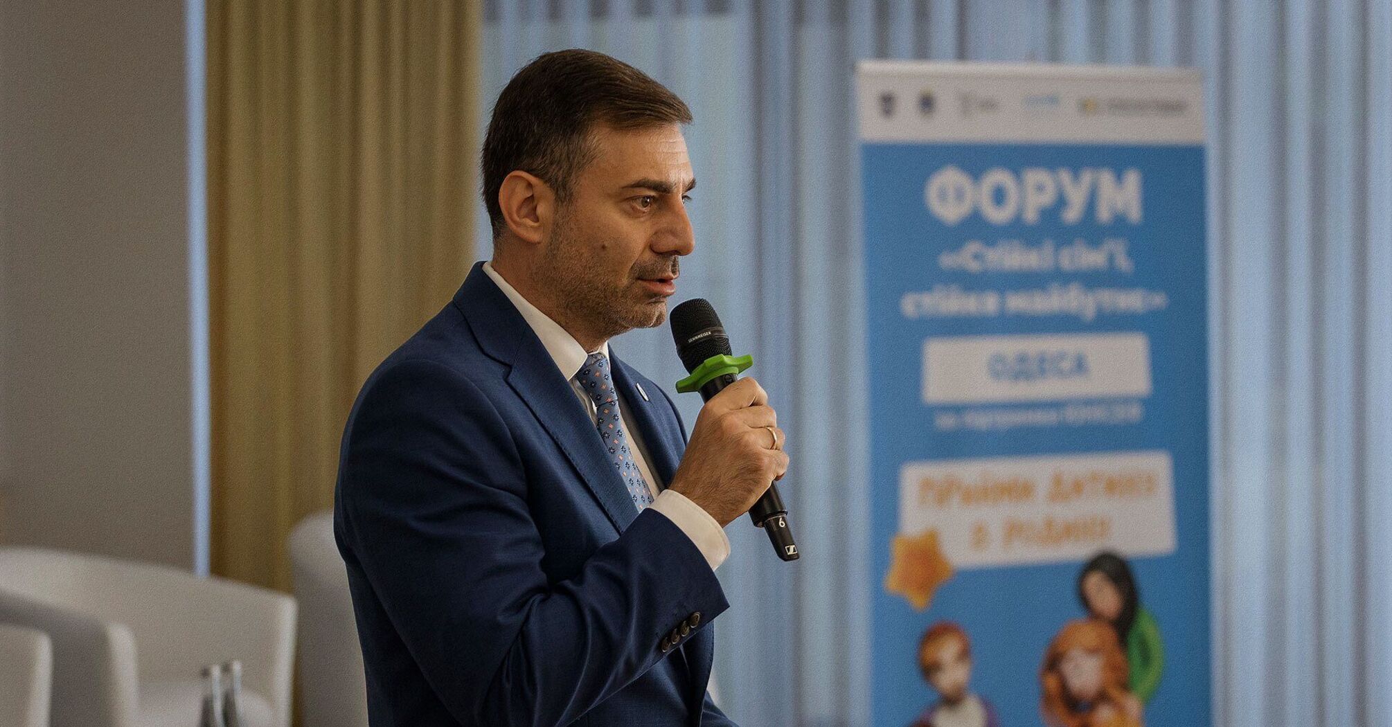 Окупанти вбили батьків у Донеччині, дівчинка в руках загарбників