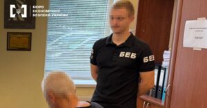 Депутат Хуста займається нелегальною торгівлею електронними сигаратами без акцизу: деталі інциденту