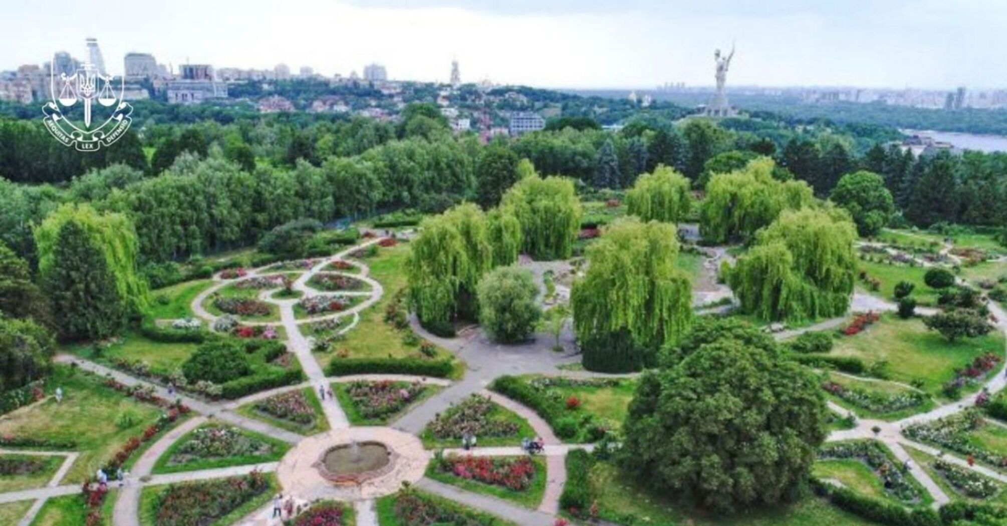 Прокуратура звернулася до суду через угоду ботанічного саду та забудовника: 130 гектарів землі в Києві під загрозою