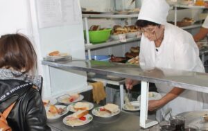Конфлікти в шкільних їдальнях: нові правила харчування для учнів