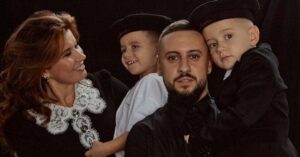 Монатік відкрив свої щирі емоції з приводу ювілею сина