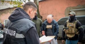Злочинна група з російським координатором виготовляла по 15 кг психотропних речовин щомісяця