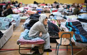 Біженцям у Швейцарії заборонили виїзд з країни: чи поширюється це на українців