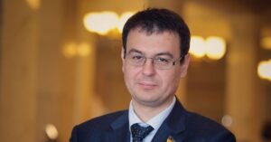 Ціна автомобіля чи закон: депутат говорить про корупцію на митниці