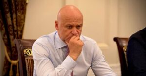 Труханов під арештом з електронним браслетом – ексмеру Одеси інкримінують службову недбалість