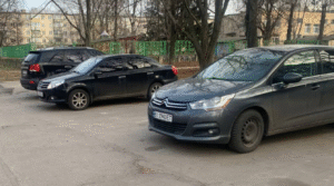Постукати по капоту перед поїздкою: життєво важливе правило в холодну пору року