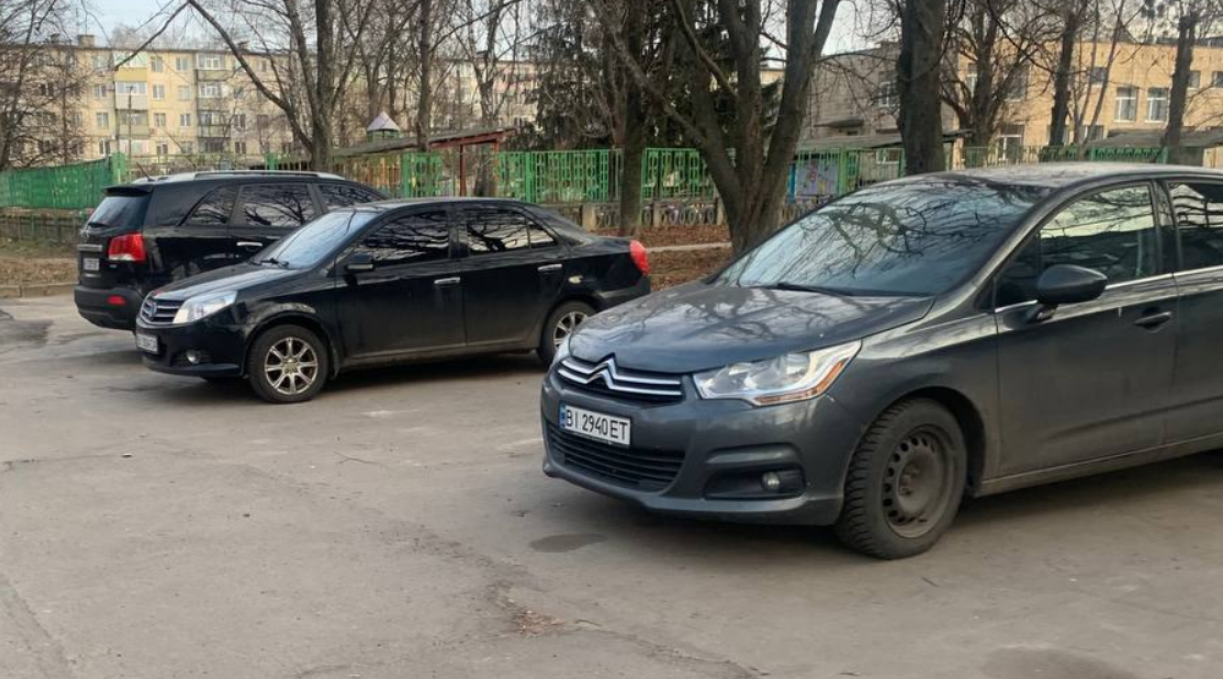 Постукати по капоту перед поїздкою: життєво важливе правило в холодну пору року