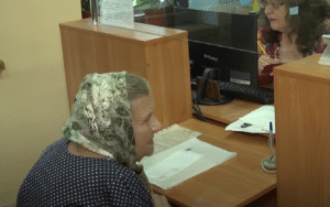 Категорія "ізгоїв": Пенсіонерів позбавили права на перерахунок виплат