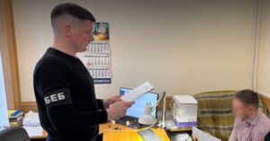 У Полтаві виявлено масштабну схему, в якій чиновники привласнили 5,4 мільйона на техніку для ЗСУ