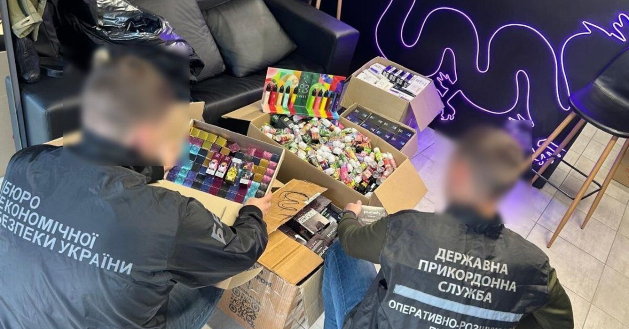На Львівщині розкрили велику схему торгівлі контрафактними електронними сигаретами