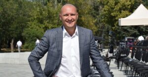 Невразливий депутат: як Миколі Капацині вдалось оминути антикорупційний контроль