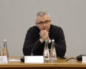 Мільярди мимо каси: як митниця Звягінцева підтримує сірі потоки