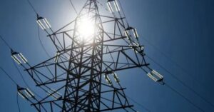 Вимкнення електроенергії в Києві та області 17 грудня: на кого вплинуть погодинні графіки