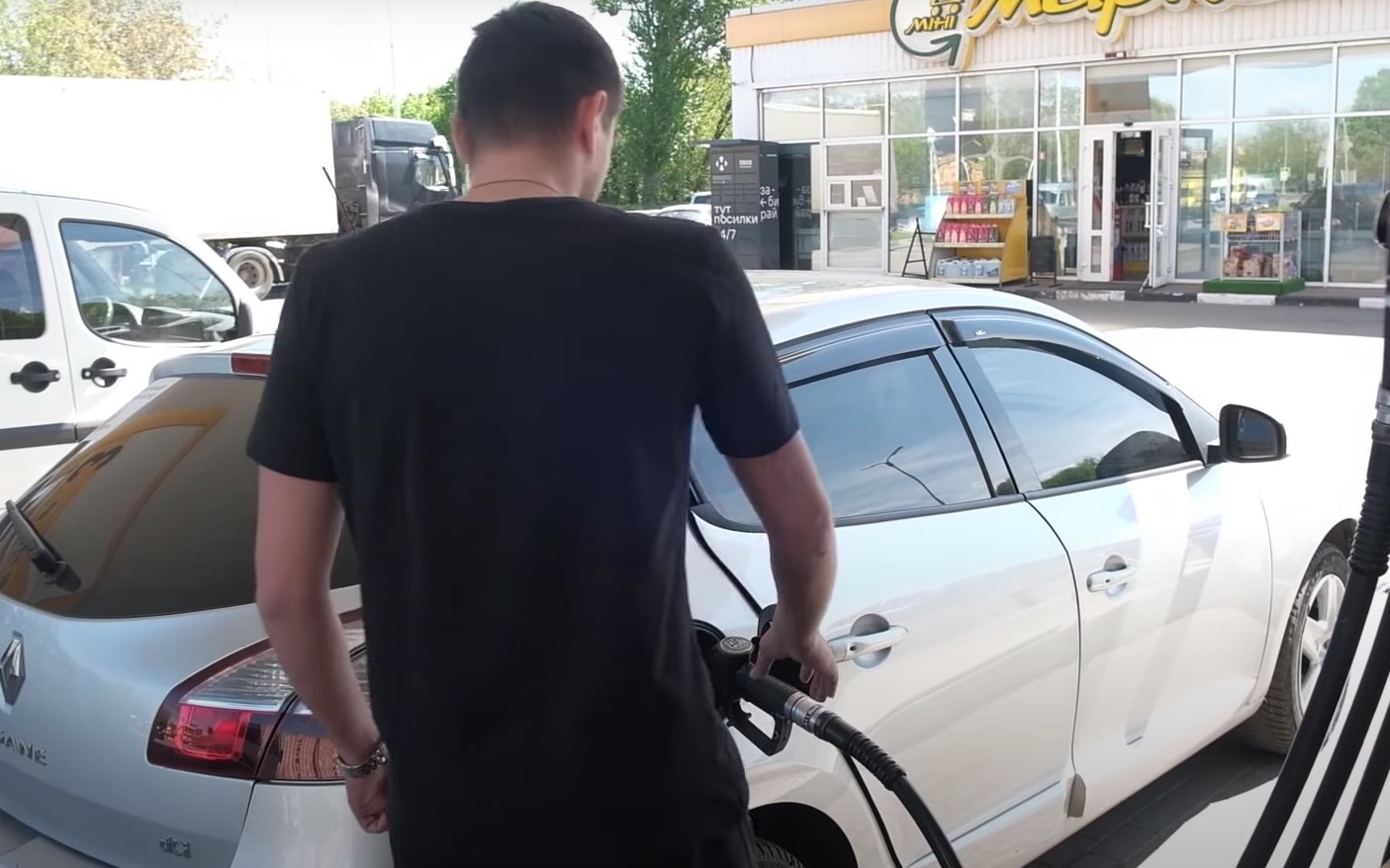 Водії будуть уважніші: ціни на паливо знову досягли максимуму