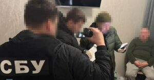 В Україні виявили 8 організаторів схем ухилення від призову на службу