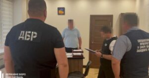 Незаконний кар'єр на території громади: ДБР направило до суду четверту справу проти колишнього керівника Геокадастру Хмельниччини