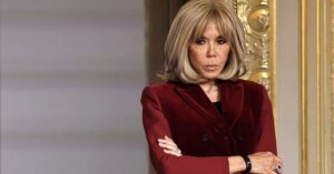 Бріжит Макрон стала фігурою скандалу через свої висловлювання про протестувальниць